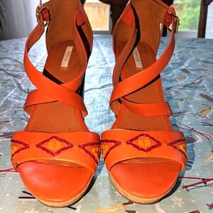 Geox chunky heel sandle with leather woven insets size 38
